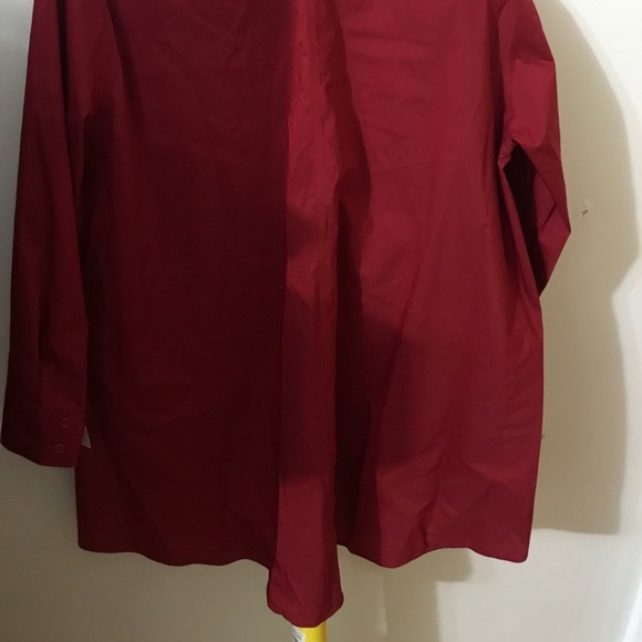 🚫💲OLD LOCALLY🚫 Hi-Lo Plus button down - Picture 6 of 6